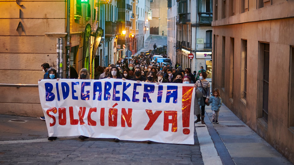 Manifestación de la plataforma Haur Eskolak Euskaraz para protestar por la situación del euskera en las escuelas infantiles de Pamplona. PABLO LASAOSA
