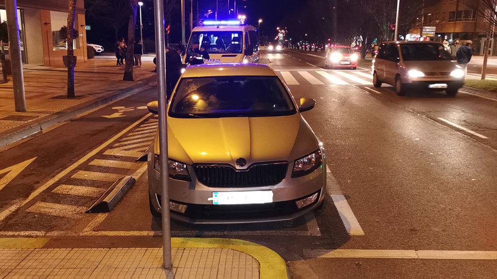 Uno de los accidentes de tráfico ocurridos en Pamplona durante este pasado fin de semana. POLICÍA MUNICIPAL DE PAMPLONA
