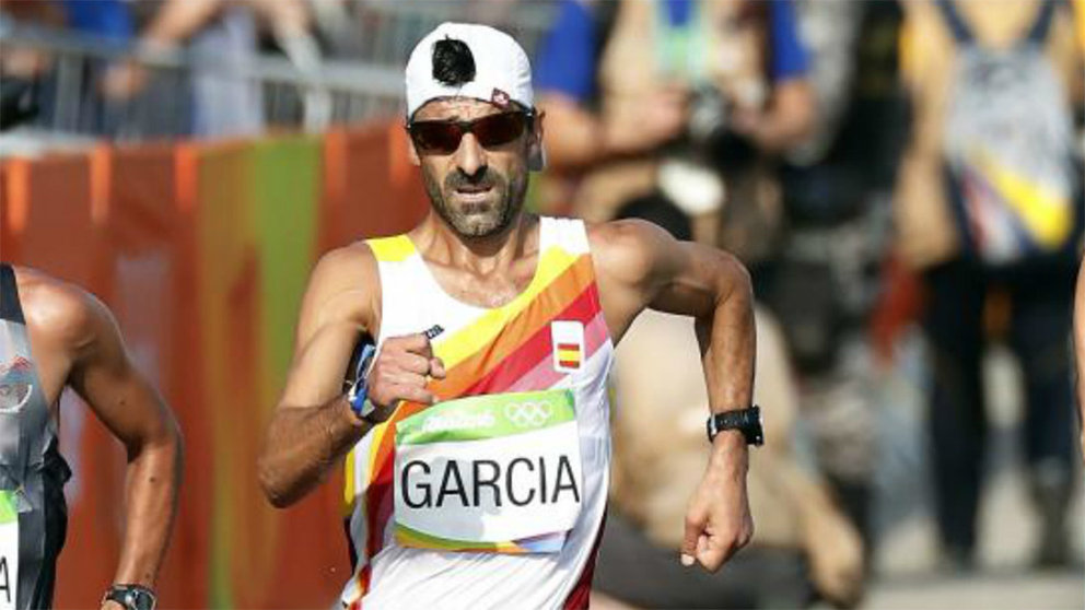 El atleta Jesús Ángel Garcia Bragado en una prueba de marcha. FNAF