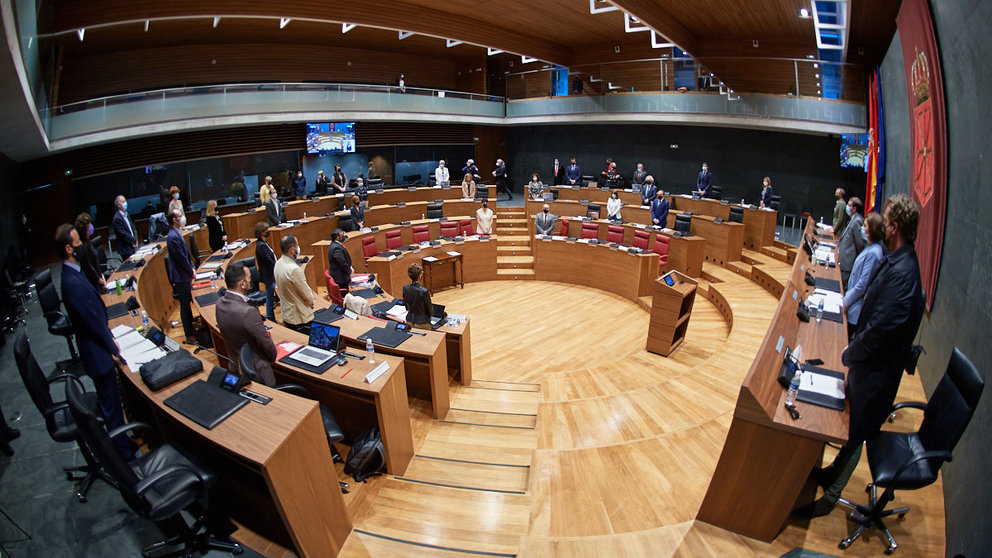Pleno del Parlamento de Navarra. MIGUEL OSÉS