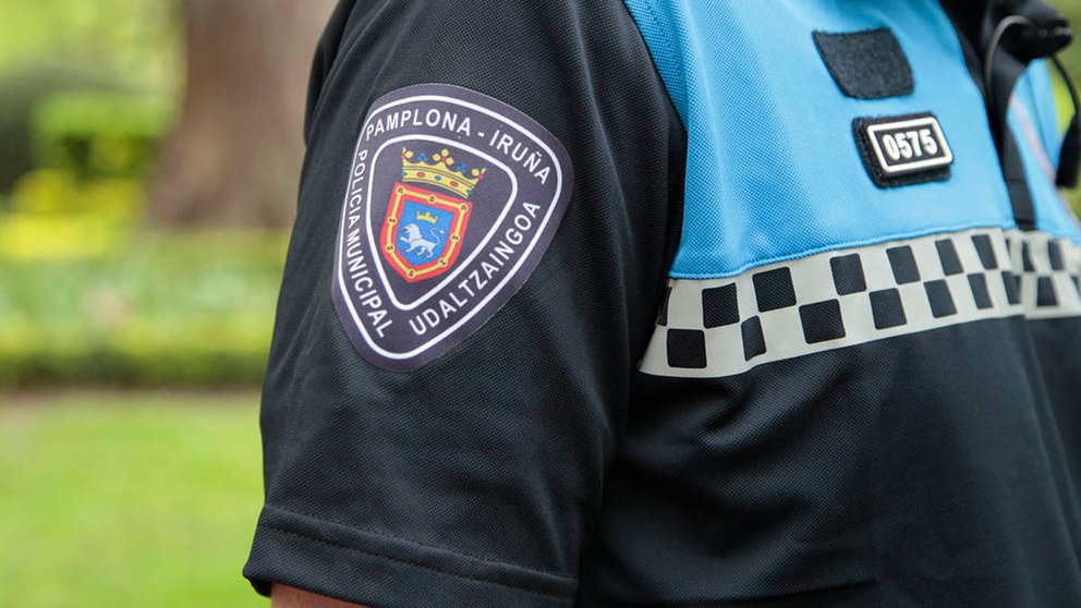 Uniforme de la Policía Municipal de Pamplona. AYUNTAMIENTO DE PAMPLONA