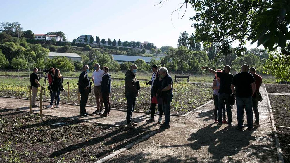 Miembros de la Comisión de Urbanismo visitan las nuevas huertas de Echavacoiz. AYUNTAMIENTO DE PAMPLONA