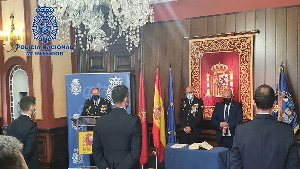 Presentación de los tres nuevos subinspectores de la Policía Nacional. CEDIDA