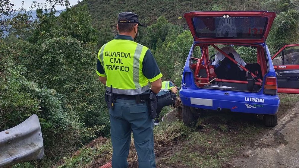 Accidente mortal en el Rallye Villa de Llanes. GUARDIA CIVIL.
25/9/2021.