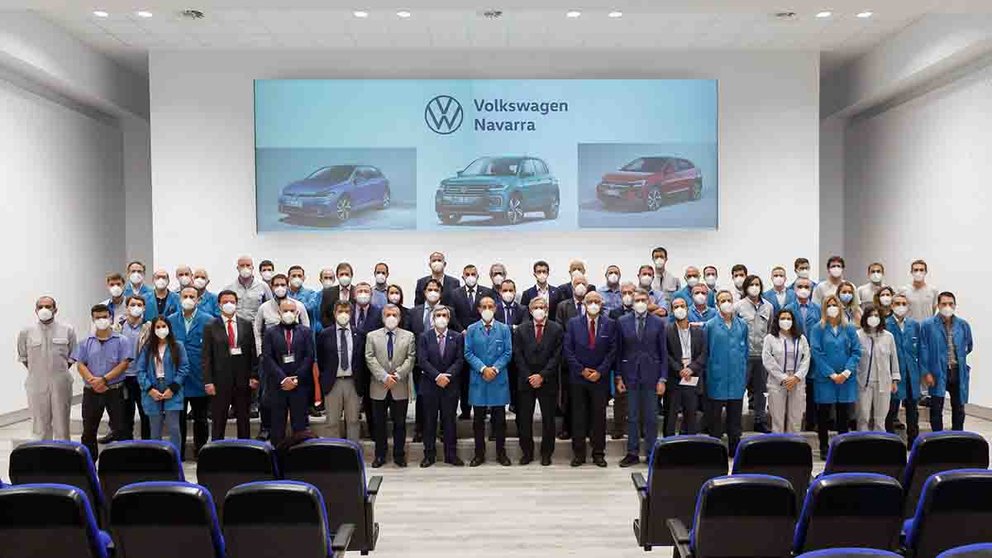 Visita de los participantes en la Cumbre de Ingenieros Industriales de España y Portugal a Volkswagen Navarra - VOLKSWAGEN NAVARRA