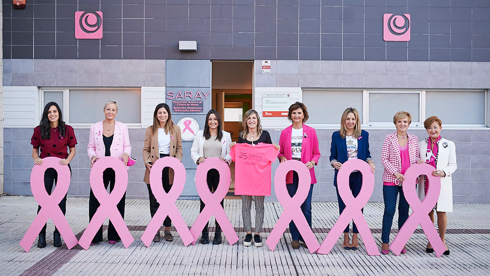 La Asociación Navarra del cáncer de mama, Saray, presenta la X edición de la 'Marea Rosa Solidaria contra el Cáncer de Mama'. PABLO LASAOSA