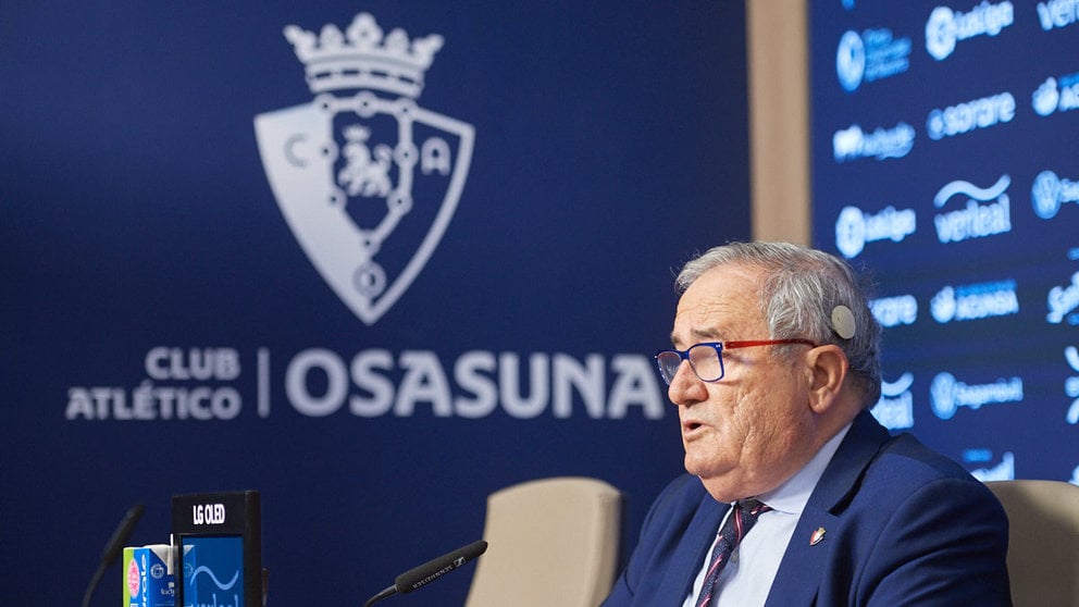 Presentación oficial de la nueva junta directiva de Osasuna presidida por Luis Sabalza. MIGUEL OSÉS