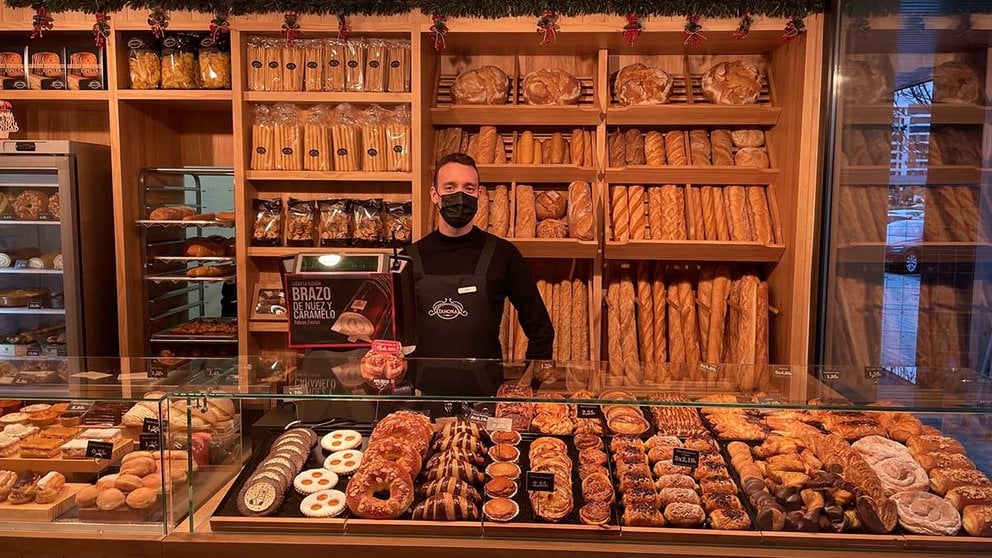 Nueva panadería Tahona en el barrio pamplonés de Lezkairu. CEDIDA