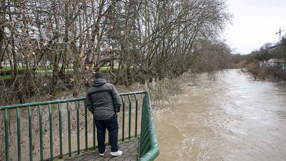 Estado del río Arga tras las lluvias de este pasado fin de semana y que han provocado el desbordamiento en algunos puntos de Pamplona. AYUNTAMIENTO DE PAMPLONA (2)