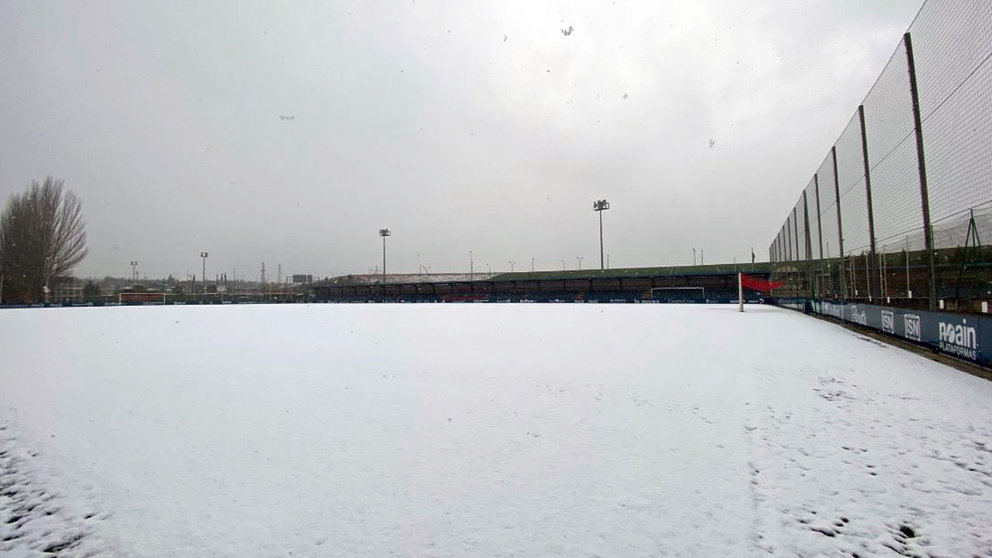 Campos de fútbol de Tajonar con nieve el 1 de abril. CA Osasuna.