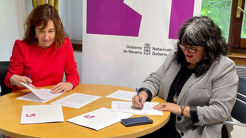 La alcaldesa de Burlada, Ana Góngora, y la directora del INAI, Eva Istúriz, firman el convenio para crear un área LGTBI+ en el Ayuntamiento de Burlada
SOCIEDAD ESPAÑA EUROPA POLÍTICA NAVARRA
GOBIERNO DE NAVARRA