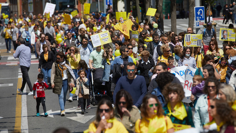 Multitudinaria manifestación de la Plataforma 0-3 de Navarra para reclamar unas escuelas infantiles "dignas". IÑIGO ALZUGARAY