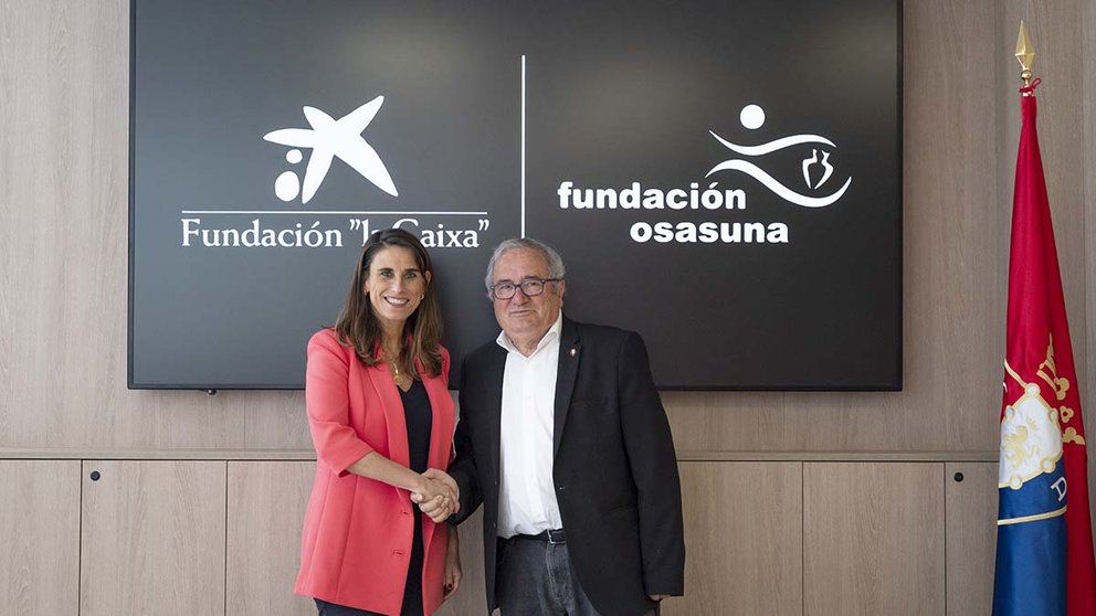 Fundación Osasuna y Fundación 'la Caixa' refrendan su acuerdo. CEDIDA