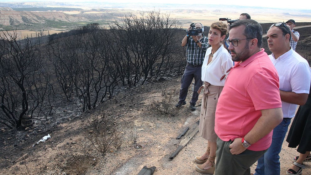 La Presidenta Chivite y el vicepresidente Remírez visitan el parque Sendaviva, afectado por los incendios.