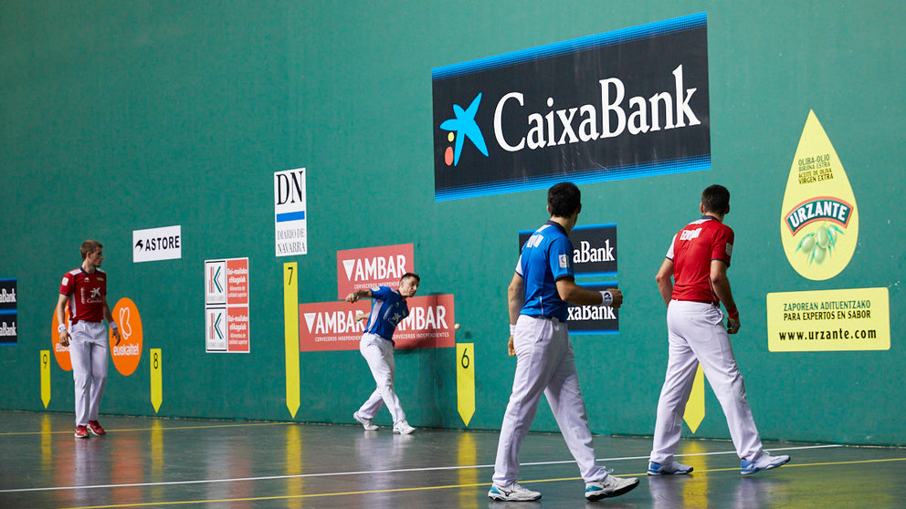 Final del Masters Caixabank de parejas de pelota mano entre Ezkurdia-Mariezkurrena II y Altuna III-Imaz celebrado en el Navarra Arena de Pamplona. IÑIGO ALZUGARAY