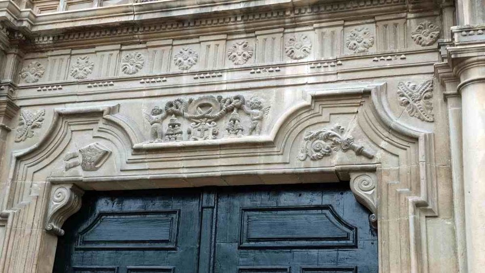 Detalle de la fachada del Palacio Arzobispal de Pamplona LUCÍA VALERO