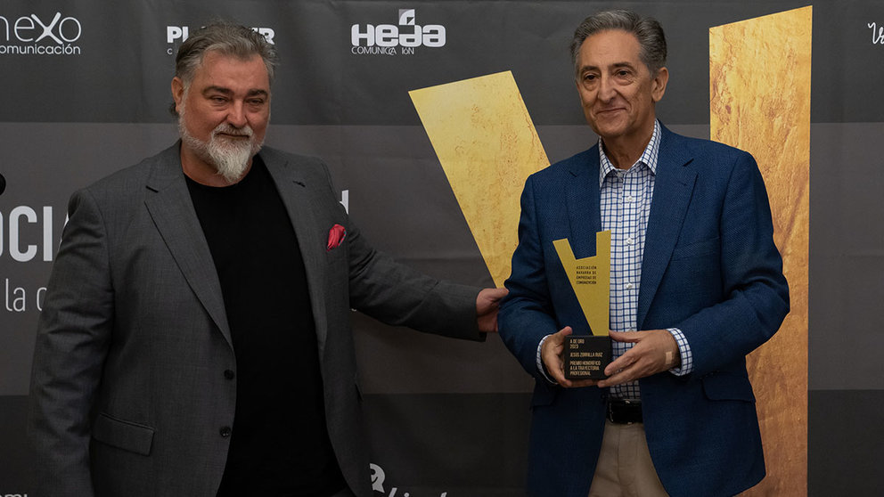 Jesús Zorrilla recibe la “A de Oro” de la Asociación Navarra de Empresas de Comunicación. CEDIDA