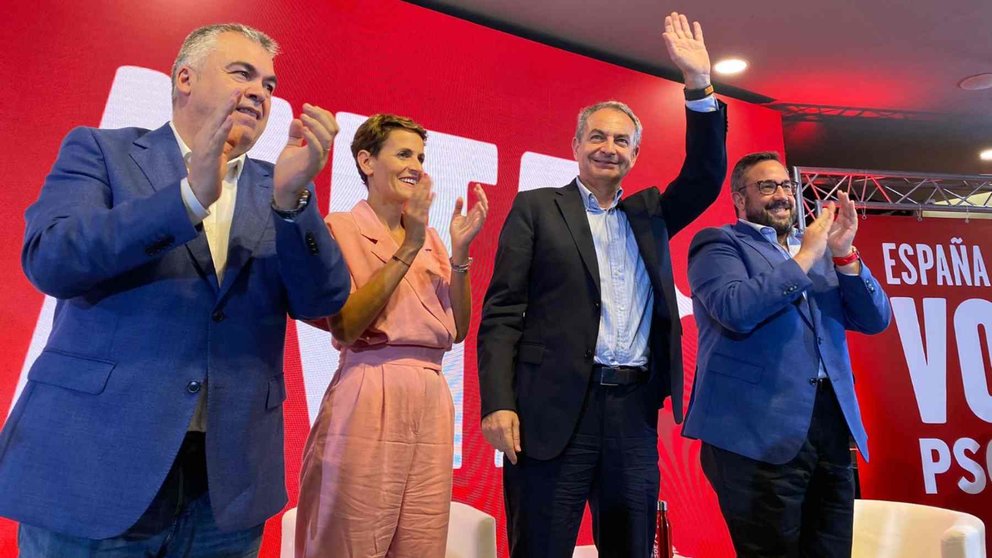 Santos Cerdán, María Chivite, José Luis Rodríguez Zapatero y Javier Remírez en el acto de campaña electoral del PSN-PSOE. PSN