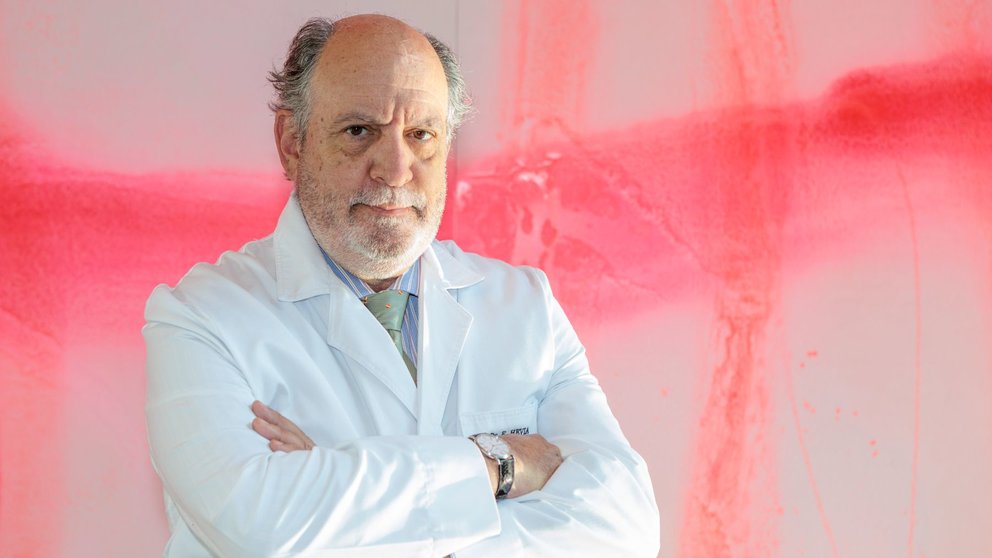 Dr. Eduardo Hevia. CLÍNICA UNIVERSIDAD DE NAVARRA