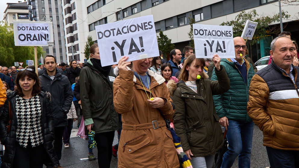 Manifestación convocada por la Asociación de Vecinos de Erripagaña para reclamar que se incluyan dotaciones para el barrio en los Presupuestos de 2024. IÑIGO ALZUGARAY
