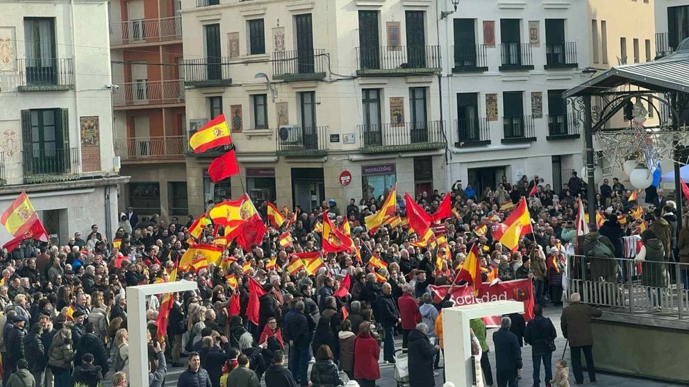 Concentración de Tudela en contra de la amnistía y la autodeterminación convocada por Sociedad Civil Navarra.
