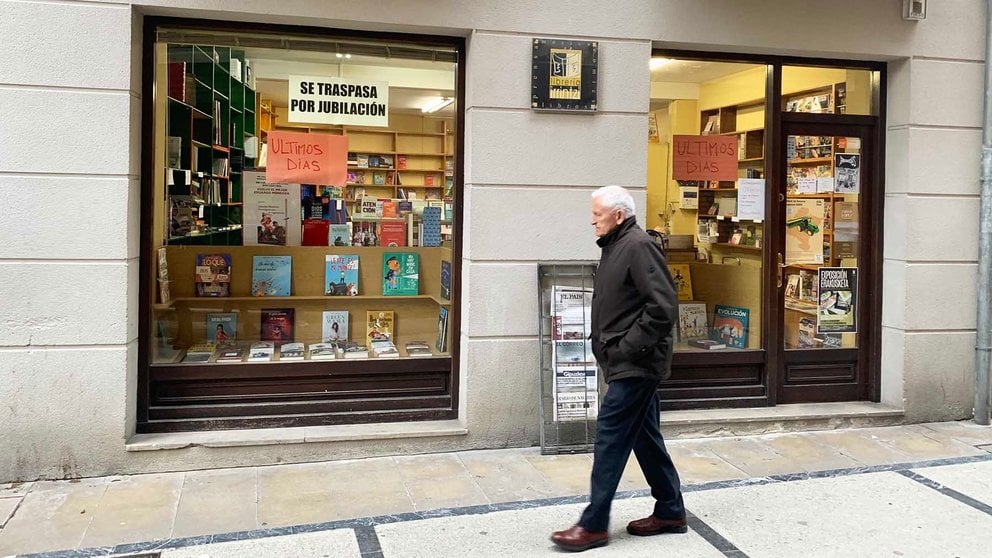 Fachada de la librería Irrintzi en la calle La Estrella 1 de Estella. Navarra.com