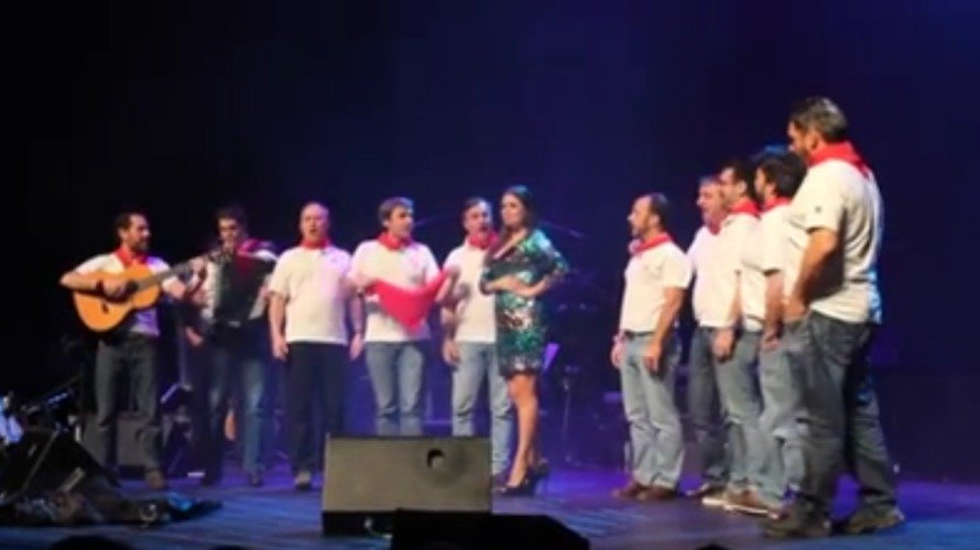 El impresionante 'Qué hizo a San Fermín llorar' que entonó la ganadora de Got Talent en Pamplona