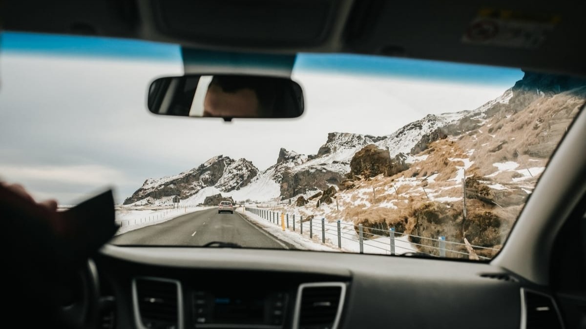 Consejos para conducir con nieve en Navarra de forma segura. Foto: pexels.