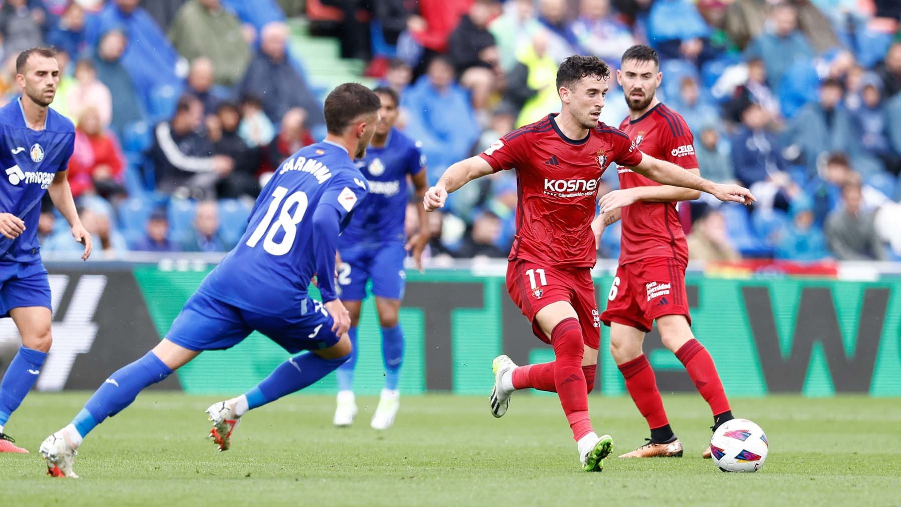 Kike Barja of CA Osasuna in action during the spanish league, La Liga EA Sports, football match played between Getafe CF and CA Osasuna at Coliseum Alfonso Perez stadium on September 17, 2023, in Getafe, Madrid, Spain.
Oscar J. Barroso / Afp7 / Europa Press
(Foto de ARCHIVO)
17/9/2023 ONLY FOR USE IN SPAIN